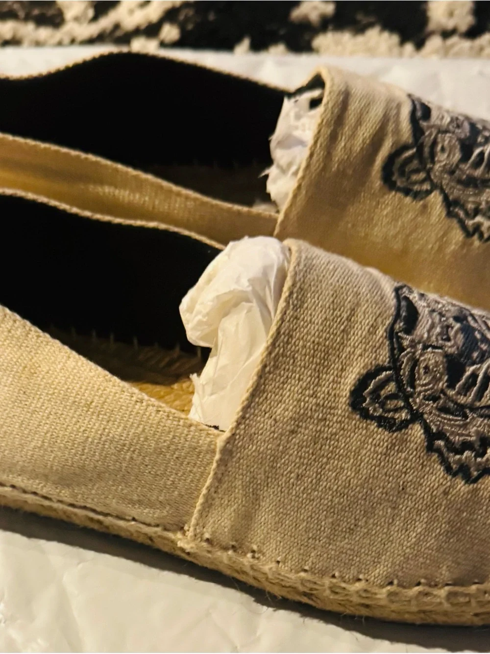 Kenzo Women’s Beige Embroidered Tiger Espadrilles size 41